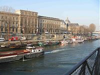 Seine, Paris, Ile de la Cite, barges